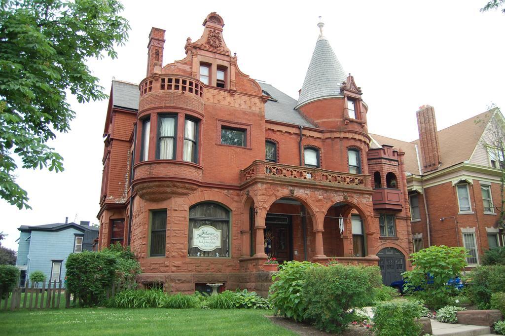Schuster Mansion Bed & Breakfast ミルウォーキー エクステリア 写真
